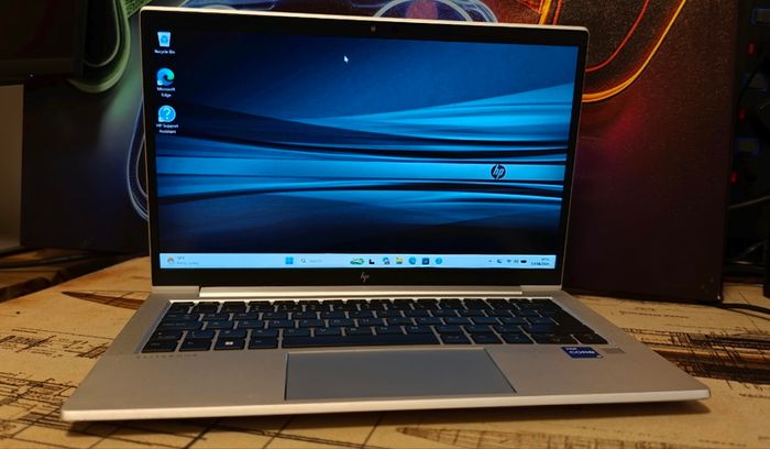 HP Elitebook 11th gen 16gb alloy body