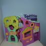 Pet shop house Image 2
