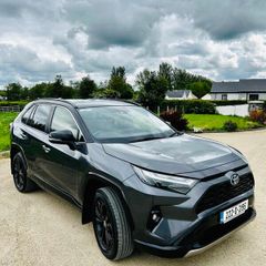 Toyota RAV4 222 Sport Hybrid. Full Toyota history.