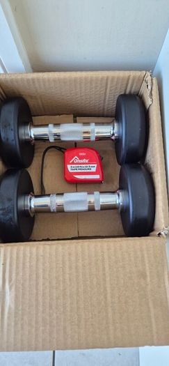 2xbrand new sets of dumbbells