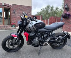 Triumph Trident 2021