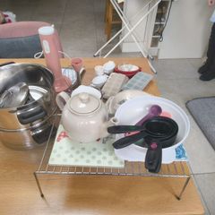 kitchen bric-a-brac