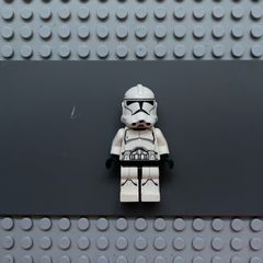 lego Star Wars sw0541 Clone Trooper (Phase 2) minifigure- Light Nougat Head