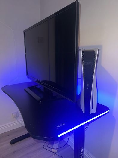 Gaming chair and desk