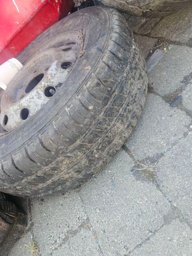 225/65 R16c tyres