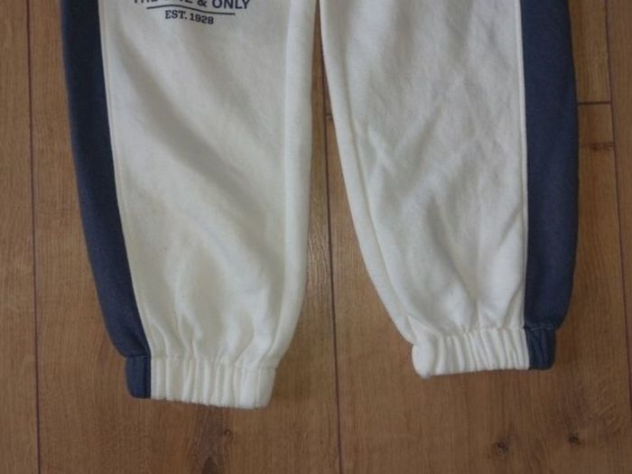 x2 Bundle - Disney Mickey Mouse Tracksuit - Size - 4-5 Years