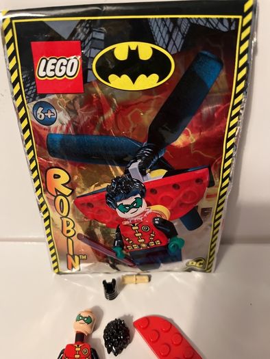 Lego DC Robin minifigure