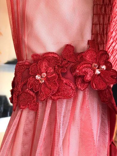 Little mistress : London red dress