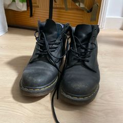 Dr Martens man boots