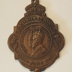 1911 bronze medal. King George V and Queen Mary
