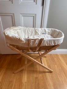 Moses Basket with Stand
