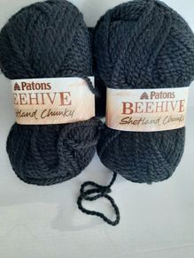 New 25% wool chunky knit  black
