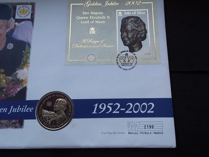 Queen Elizabeth II 2002 Golden Jubilee Coin and Mini-Sheet Stamp Cover ( Gibraltar 1 Crown )