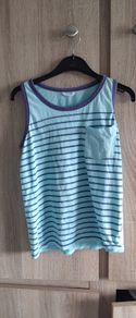 Tank top size fits  122/134 cm Open to offers
