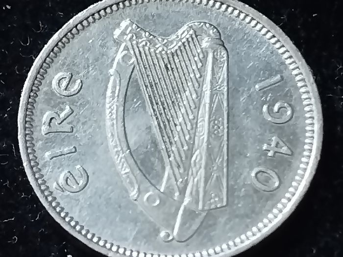 #884 - Ireland - 1940 - 3 Pence - KM.12