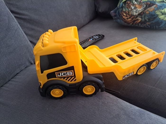 truck JCB