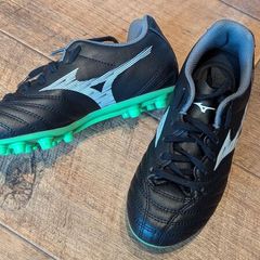 mizuno monarcida neo III soccer boots size 2 (Adidas size 1)