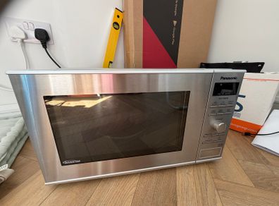 Microwave pan