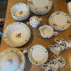 Noritake Homecraft Summer Estate Design