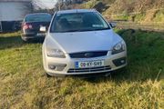 ford focus breaking