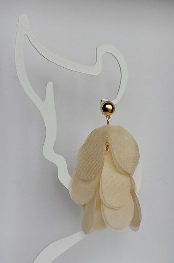Cream Vanilla Juilette Cascading Floral Petal Clip On Earrings
