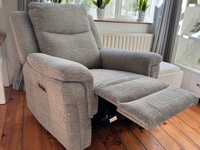 Lawson Power Recliner