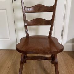 Wooden chairs x4 with a table