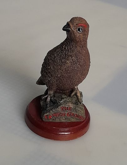 FIGURINE - Famous Grouse Whisky