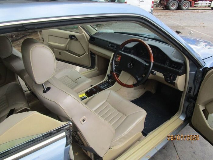 nessan Jobs: Mercedes W124 series,300ce  2 door coupe