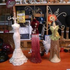 Jewellery stands