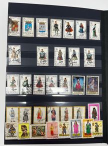 Ace Black 32 page/ 16 leaf Stamp Album with over 900 stamps. Thematic of Animals, Plants, Classic Cars, Space, Trains, Sport & Disney noted.