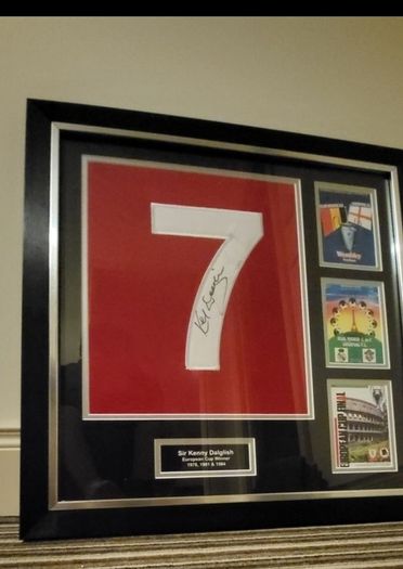 Rare Kenny Dalglish signed and framed Liverpool dhirt