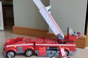 Paw patrol fire engines and figures