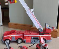 Paw patrol fire engines and figures