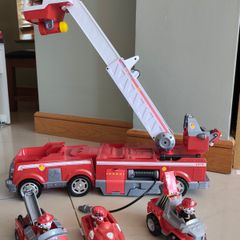 Paw patrol fire engines and figures