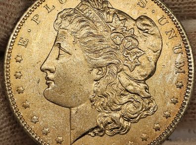 USA United States Silver 1904 S Morgan Dollar Beautiful Uncirculated Lustrous Superb!