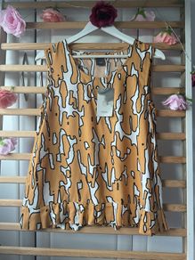 top Bnwt ichi sleeveless top with pleated base vintage inspired size small