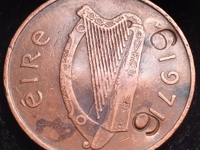 #228 - Ireland - 1971 - Counterstamped - 2 Pence - Km.21