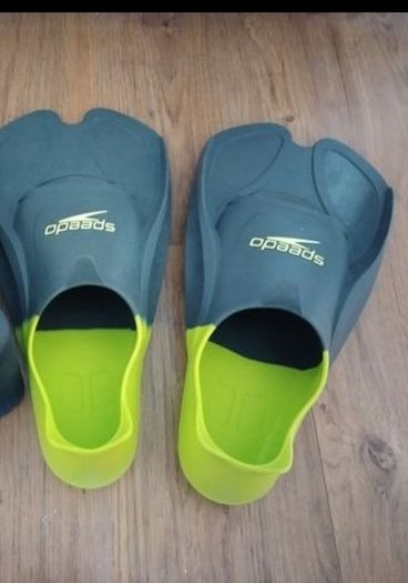 Training pool Fins