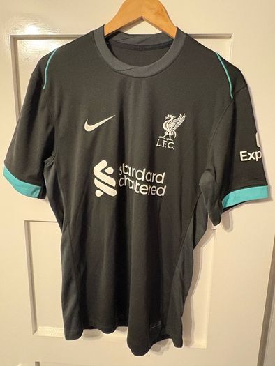 Liverpool 24/25 away jersey