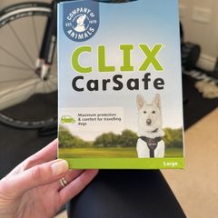 Dog harness for travel in car