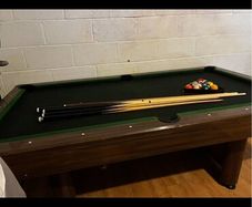 Pool table