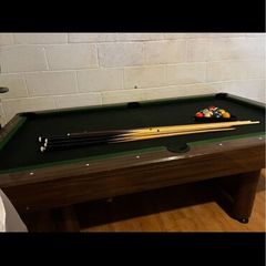 Pool table