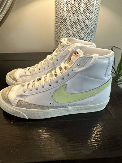 Nike Blazer Mid - Lime Green
