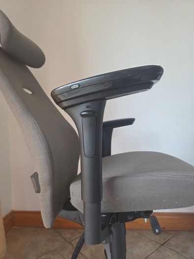 Ergonomic Office Chair (RH / Flokk)