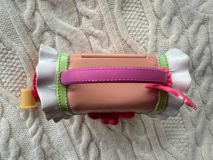2006 My Little Pony Fancy Fashions Boutique Purse House Playset, Purse Only Used Please look at the pictures