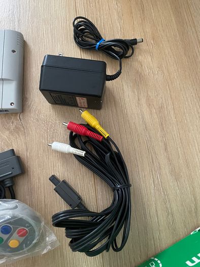 Super Famicom SNES Console Boxed CIB + Flash Card SNES 8gb sd Card + Super Game Boy Boxed + Gameboy Flash Card with 4GB micro sd