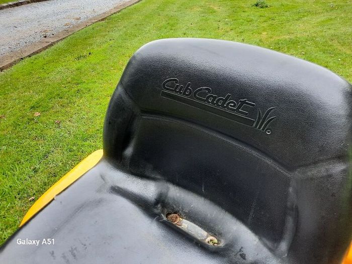 cub cadet ride on mower