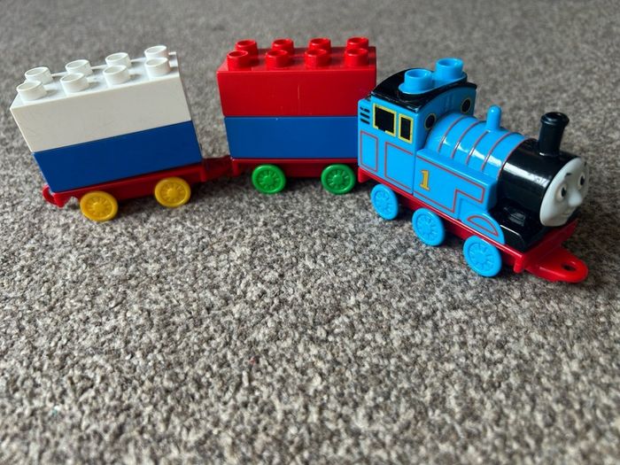 duplo Thomas train