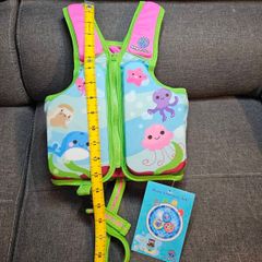 Life vest. Swim vest. Swimming aid. Kids 2-4 years